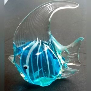 Glass paperweight